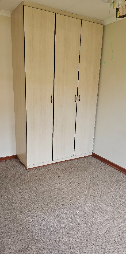 2 Bedroom Property for Sale in Langenhovenpark Free State